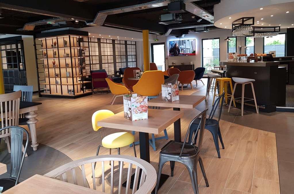 Campanile Fontainebleau Otel Restoran fotoğraf