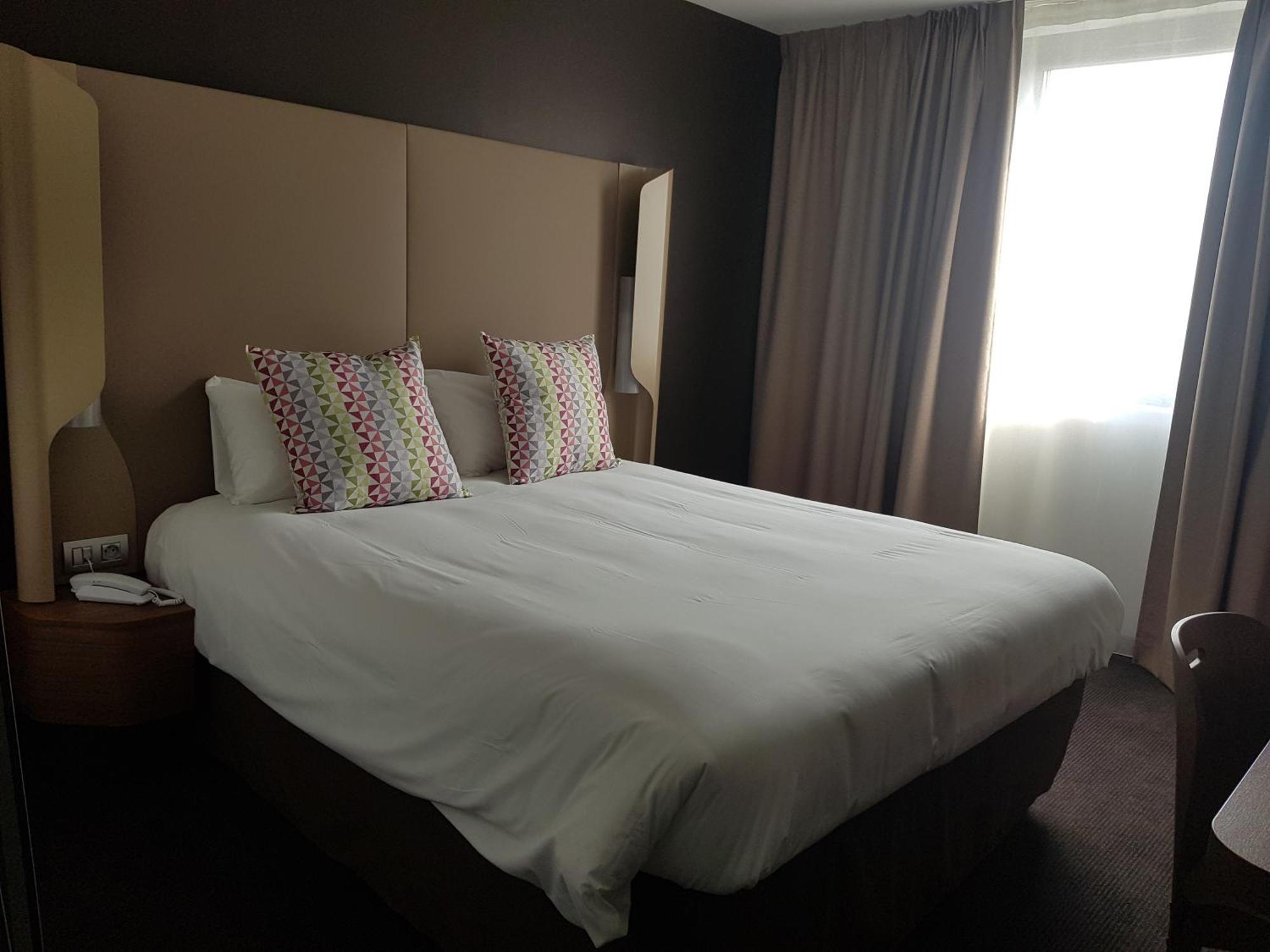 Campanile Fontainebleau Otel Dış mekan fotoğraf